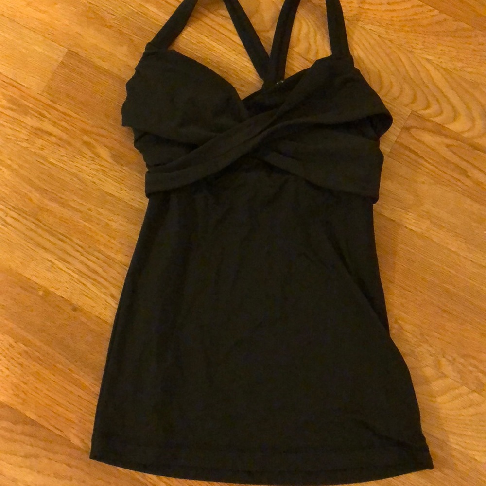 Lululemon tank top with built in bra